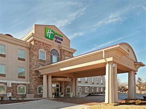Hotels cedar hill tx  La Quinta Inn & Suites by Wyndham Dallas DFW Airport North